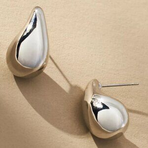 Anthropologie The Petra Mini Drop Earring Silver